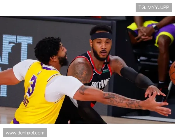 安东尼倒挂金钩震惊6万球迷 赛后与球迷对骂 安东尼倒挂金钩震惊6万球迷 赛后与球迷对骂