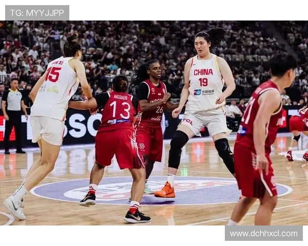 女篮半场压制马里三将失准